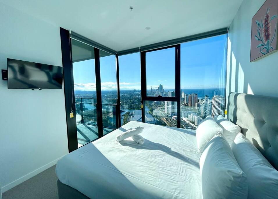 Apartamento Stunning Oceanview 2Br In The Heart Of Broadbeach 44F Gold Coast Exterior foto